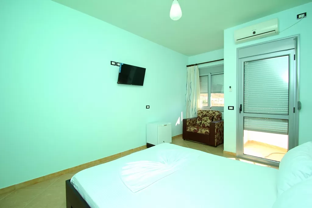 AL Hotel 12 - STD DBL 6.jpg